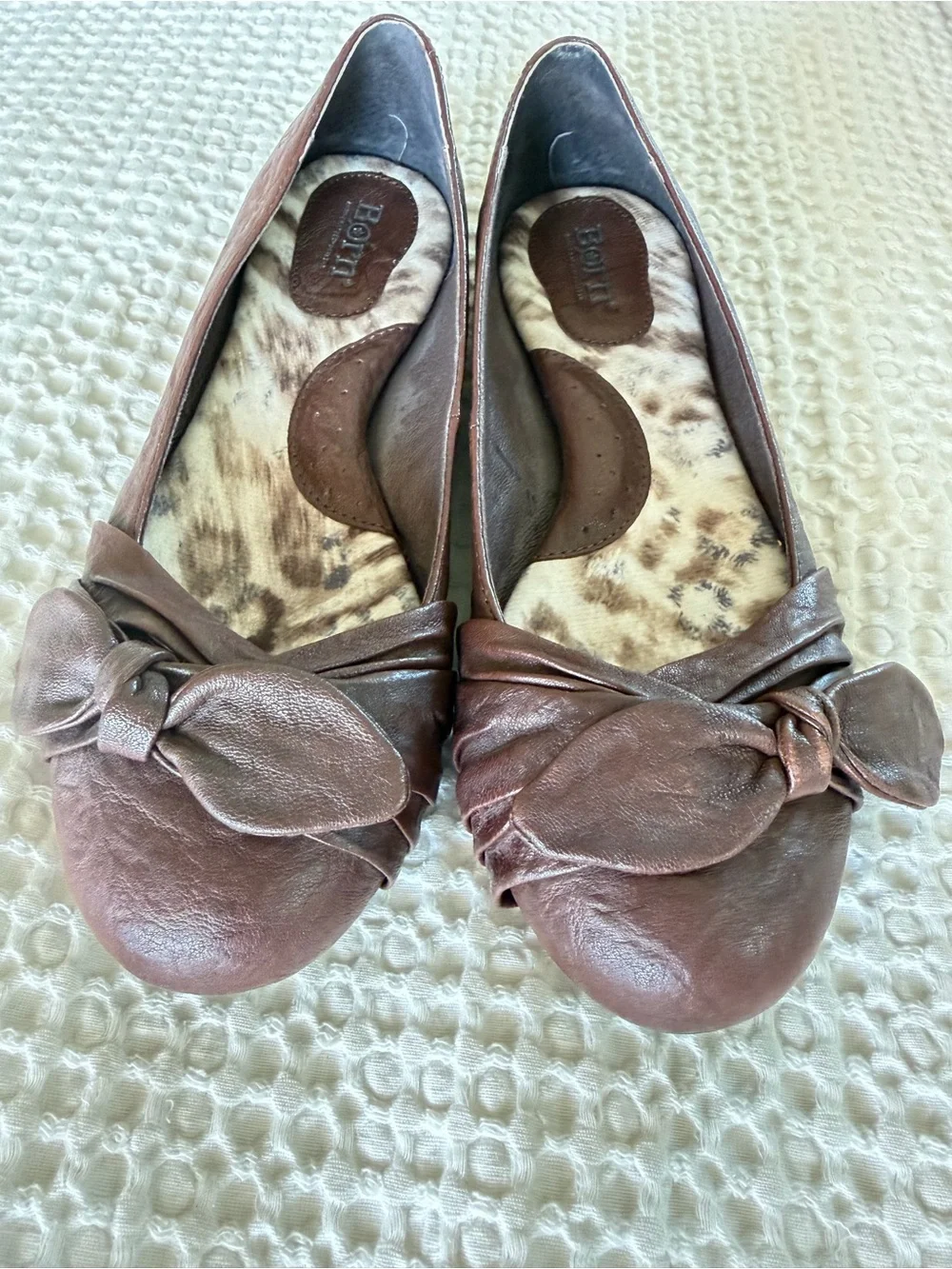 Børn Brown Leather Y2K Bow Ballet Flats size 8 w/ Leopard Lining
